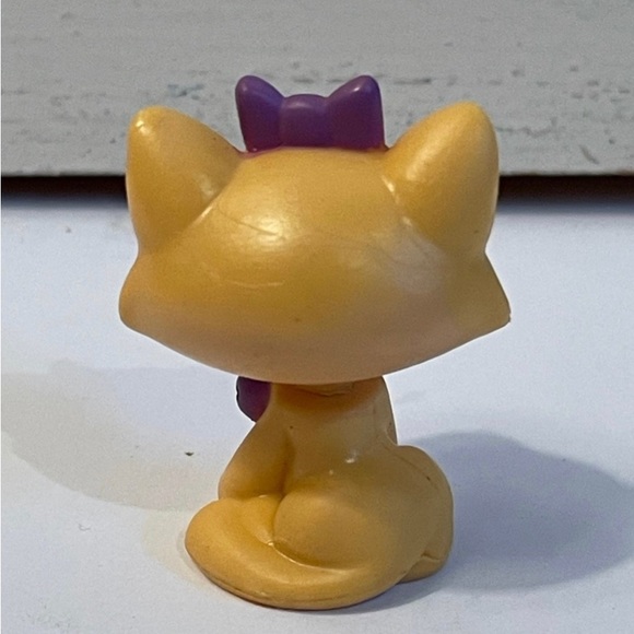 Famosa America Pinypon Anime Figures Pet Animal Orange Cat w/ Purple Bow 1.5" - Picture 2 of 5